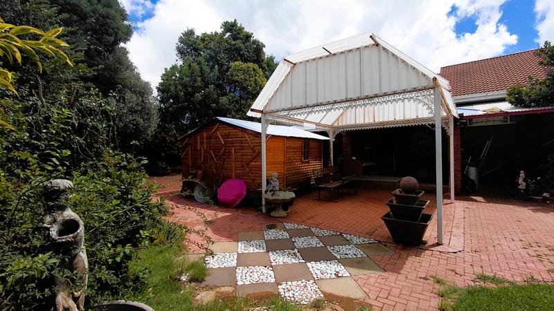 4 Bedroom Property for Sale in Pellissier Free State